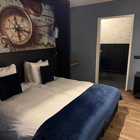 Hotel Pension De Tipmast Bladel Esterno foto